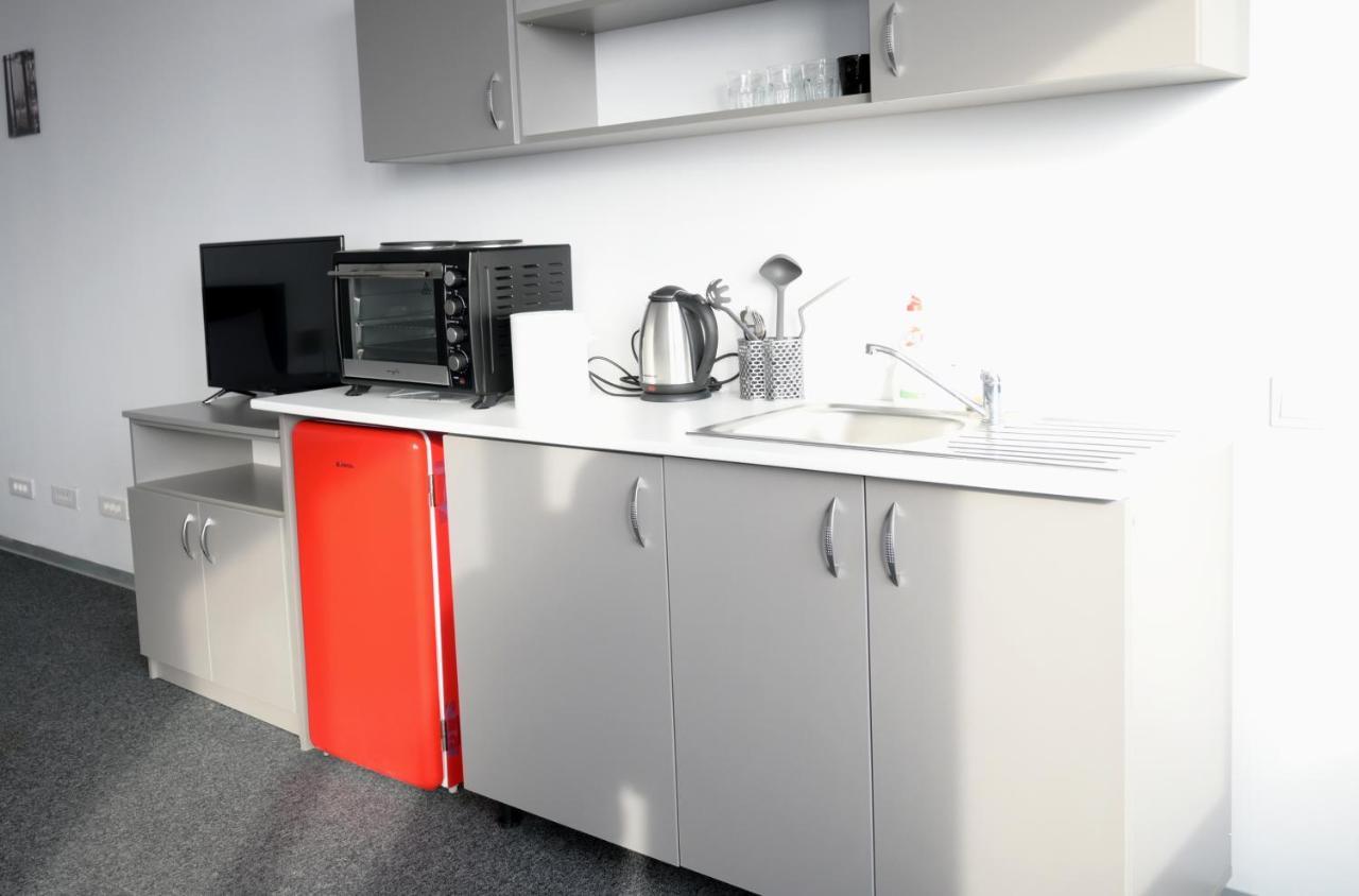 Luana Airport Apartments #3 Otopeni Luaran gambar